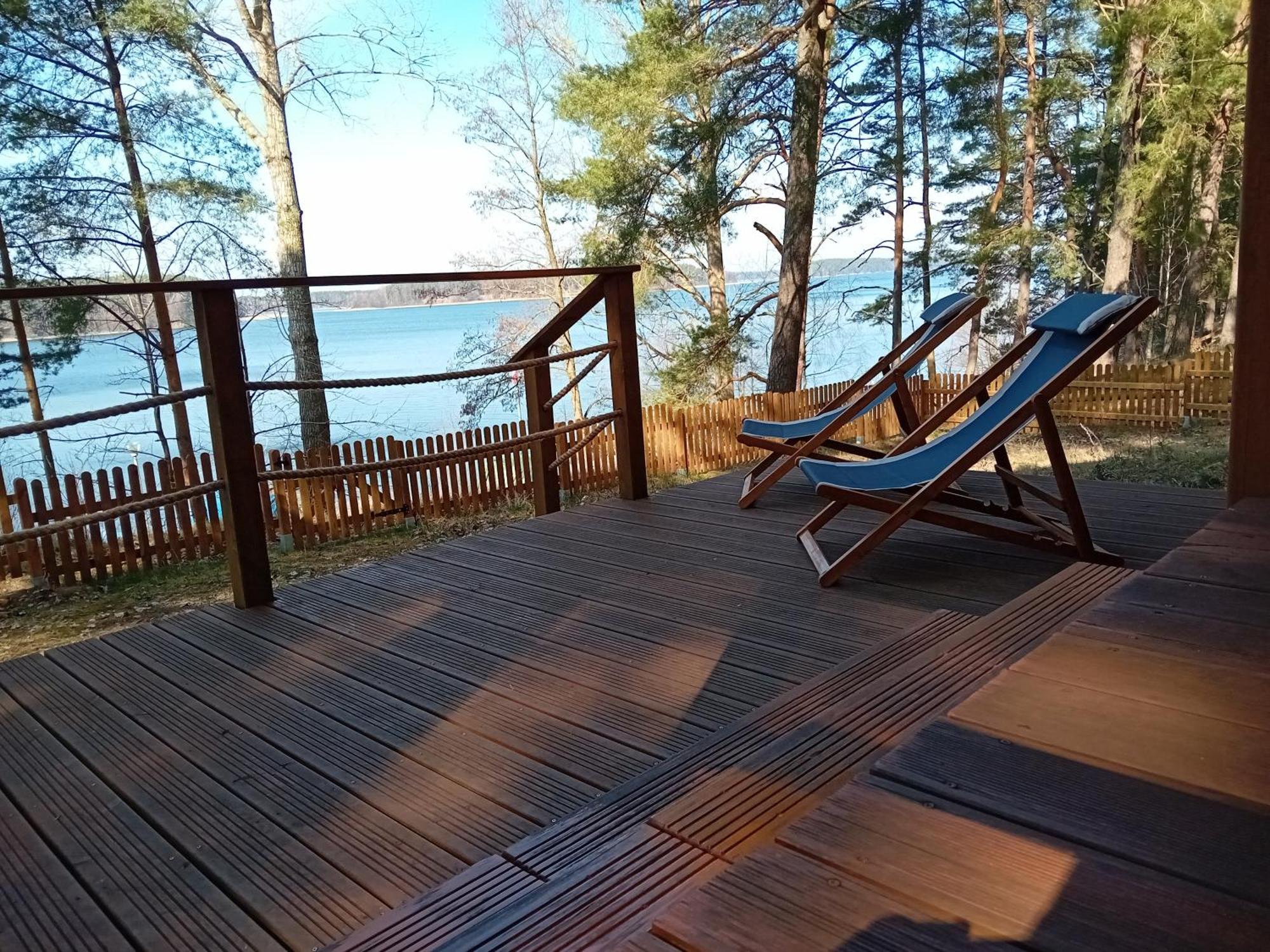 Letniskowy Nad Jeziorem Wdzydze Holiday home *